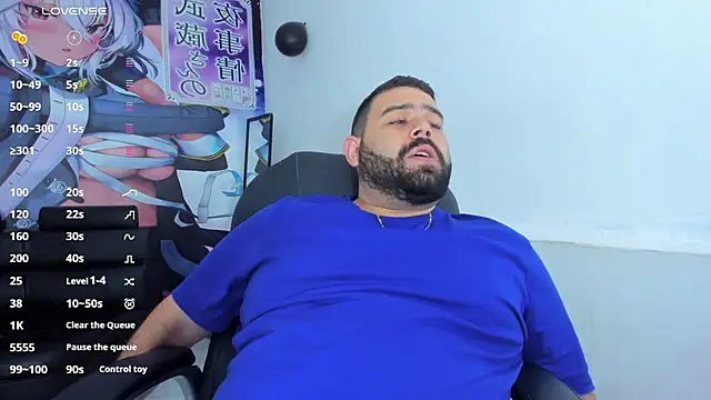 Snapshot of Beerbear_boy chatting on 02-10-25, 07:17 Beerbear boy online show from 02-10-25, 07:17