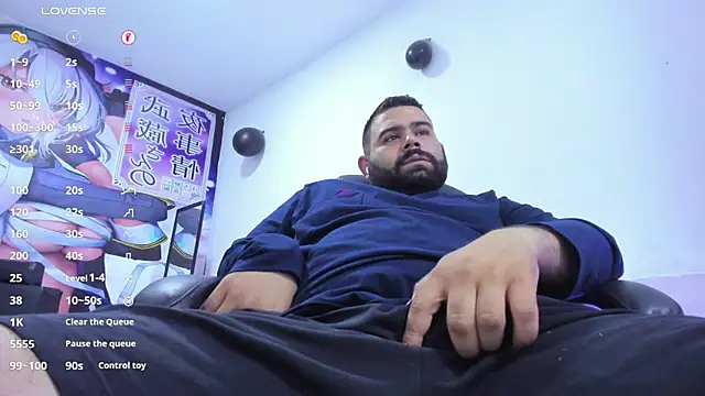 Snapshot of Beerbear_boy chatting on 02-11-25, 07:38 Beerbear boy online show from 02-11-25, 07:38