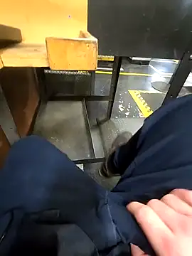 Snapshot of WhiteMeat069 chatting on 02-09-25, 05:29 WhiteMeat069 online show from 02-09-25, 05:29