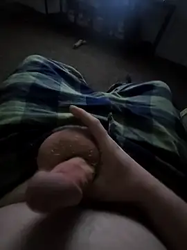 Snapshot of WhiteMeat069 chatting on 03-11-25, 05:27 WhiteMeat069 online show from 03-11-25, 05:27