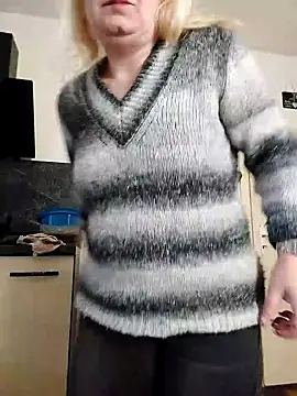 GeileEstelle online show from 12-15-24, 12:17