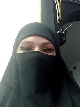 evelyn  salah online show from 01-06-26, 10:45