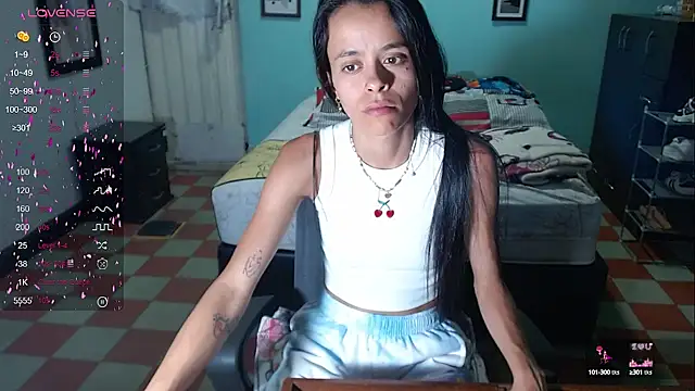 Snapshot of Mia_sexy18_ chatting on 12-16-24, 01:21 Mia sexy18 online show from 12-16-24, 01:21