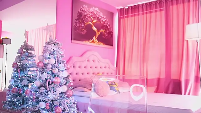 AshleySinn online show from 12-18-25, 10:10