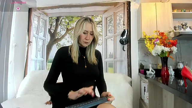 ashleymilf 1 online show from 04-01-26, 03:31