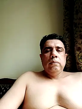 Snapshot of brilliant9 chatting on 04-19-26, 08:02 brilliant9 online show from 04-19-26, 08:02
