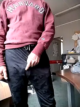 Snapshot of wilkalfa chatting on 10-30-25, 07:10 wilkalfa online show from 10-30-25, 07:10