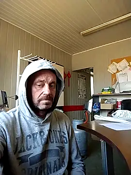 Snapshot of wilkalfa chatting on 02-25-26, 11:20 wilkalfa online show from 02-25-26, 11:20