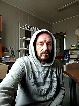 Snapshot of wilkalfa chatting on 03-12-26, 08:31 wilkalfa online show from 03-12-26, 08:31