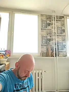 Snapshot of wilkalfa chatting on 04-12-26, 12:32 wilkalfa online show from 04-12-26, 12:32