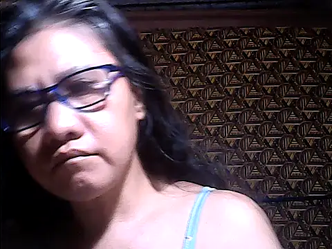 sweetsosie18 online show from 07-04-26, 12:22