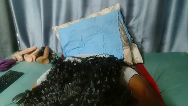 MatureBootyBabe4Uxx online show from 10-24-25, 01:29