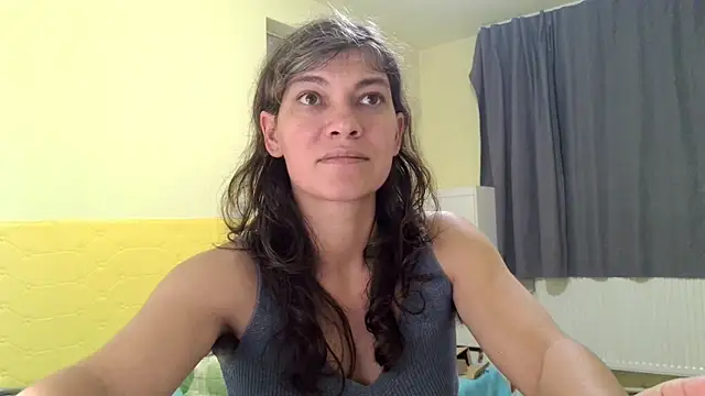 Snapshot of MercyLove chatting on 11-12-25, 01:55 MercyLove online show from 11-12-25, 01:55