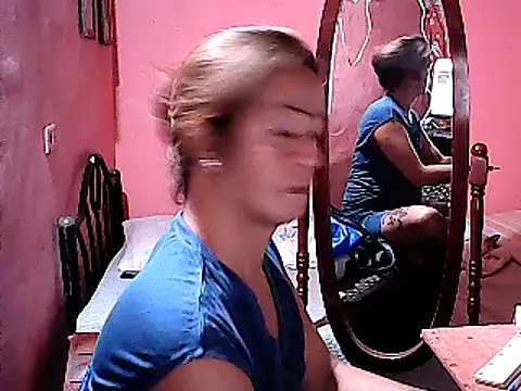 Snapshot of yummy_21xxx chatting on 01-29-25, 10:37 yummy 21xxx online show from 01-29-25, 10:37