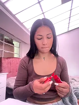 Snapshot of MadisonCambel chatting on 11-04-25, 02:27 MadisonCambel online show from 11-04-25, 02:27