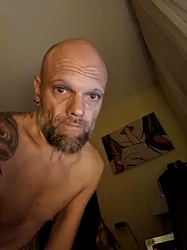 Snapshot of Ladyshaker82 chatting on 11-05-25, 01:49 Ladyshaker82 online show from 11-05-25, 01:49