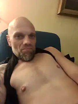 Snapshot of Ladyshaker82 chatting on 03-02-26, 11:11 Ladyshaker82 online show from 03-02-26, 11:11