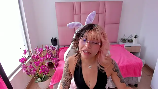 Snapshot of katalina_garcia chatting on 02-28-26, 07:48 katalina garcia online show from 02-28-26, 07:48