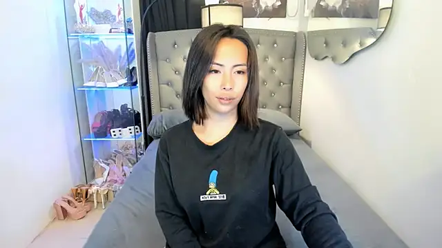 Snapshot of reighnempress chatting on 02-20-26, 01:13 reighnempress online show from 02-20-26, 01:13