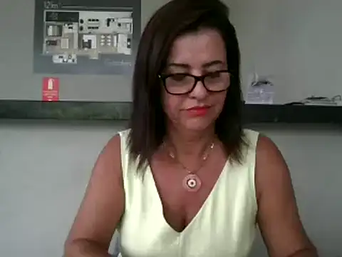 Linda1975 online show from 02-05-25, 07:53