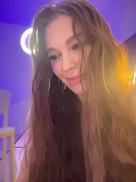 Emma Catt online show from 12-22-24, 06:48