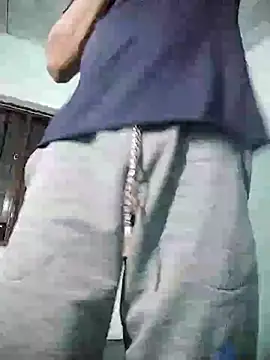 Snapshot of wasaa083 chatting on 02-19-25, 04:55 wasaa083 online show from 02-19-25, 04:55