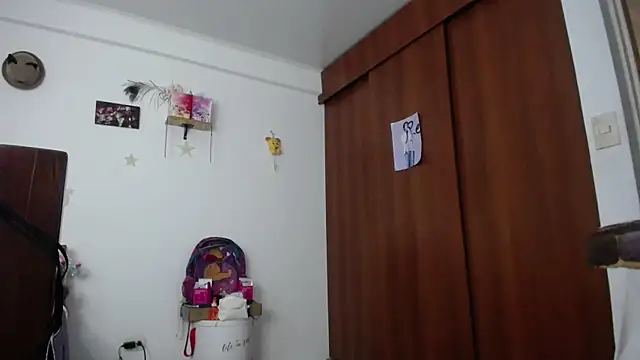 Snapshot of Moon_lunita chatting on 05-21-26, 08:16 Moon lunita online show from 05-21-26, 08:16