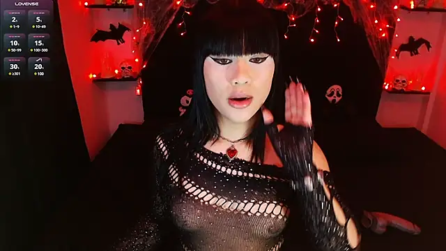 My vampire Mia online show from 01-29-25, 09:39