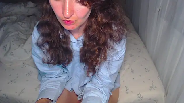 Snapshot of LoraPreston chatting on 06-20-26, 08:33 LoraPreston online show from 06-20-26, 08:33