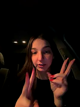 DoriDeluxe66 online show from 11-21-25, 10:30