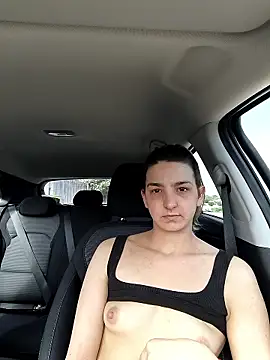 DoriDeluxe66 online show from 04-14-26, 09:15