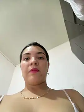 Snapshot of Sarita-candy chatting on 06-06-26, 05:50 Sarita-candy online show from 06-06-26, 05:50