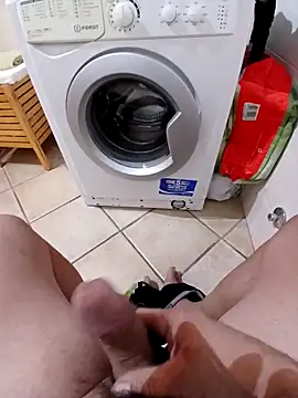 Snapshot of 74bob chatting on 10-30-25, 04:36 74bob online show from 10-30-25, 04:36