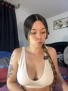 Snapshot of carolina16love chatting on 04-22-26, 06:42 carolina16love online show from 04-22-26, 06:42