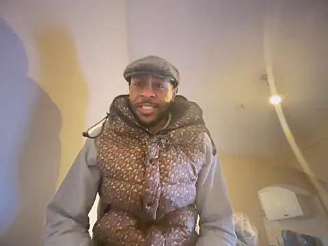 CuzzyB69 online show from 03-11-25, 12:50