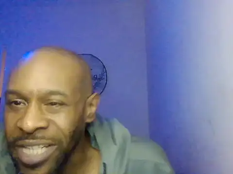 CuzzyB69 online show from 11-27-25, 08:00