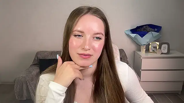 EvaMaddison online show from 09-08-25, 06:29