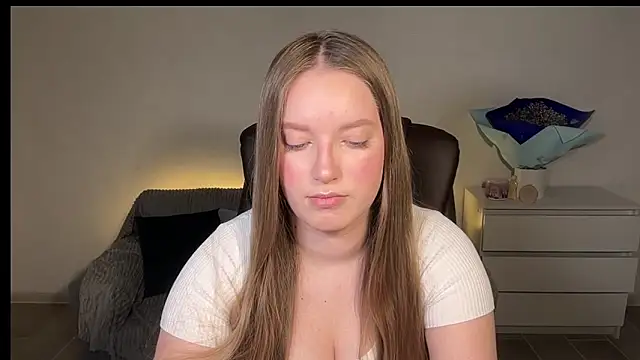 EvaMaddison online show from 03-26-26, 05:51