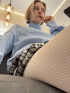 Feral berry 8133 online show from 01-15-25, 07:15