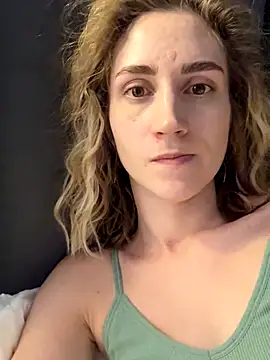 Feral berry 8133 online show from 09-26-25, 07:51