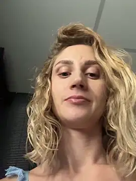 Feral berry 8133 online show from 09-29-25, 07:51