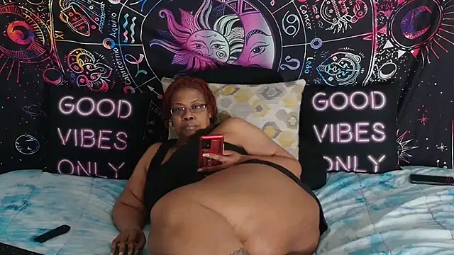 RenaeCumsAlot online show from 04-18-26, 07:18