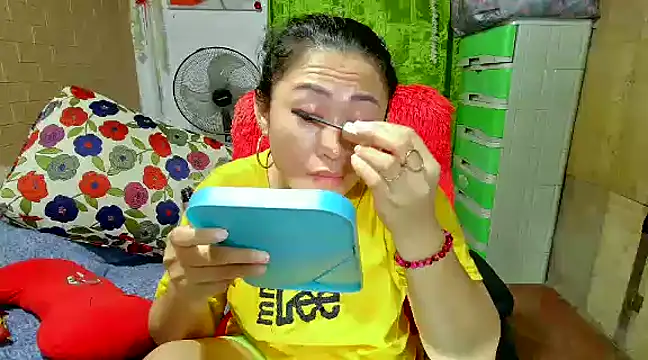 Snapshot of M_e_c_e_l chatting on 02-06-25, 02:58 M e c e l online show from 02-06-25, 02:58