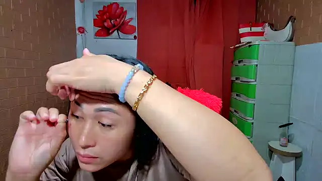 Snapshot of M_e_c_e_l chatting on 11-02-25, 11:34 M e c e l online show from 11-02-25, 11:34