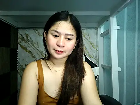 Mia 2022 online show from 10-06-25, 05:32