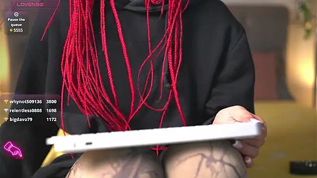 Snapshot of Lorettelorena chatting on 02-18-25, 08:14 Lorettelorena online show from 02-18-25, 08:14