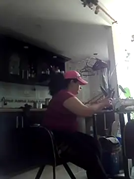 Diosasky online show from 12-21-25, 04:14