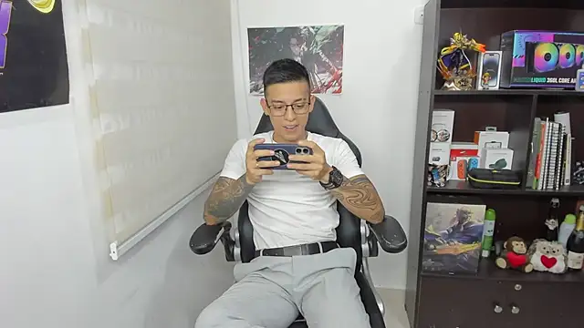 SIXXTOLOVE18 online show from 03-08-25, 01:39