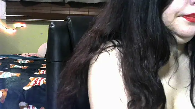 Mistimoon online show from 12-21-25, 08:10