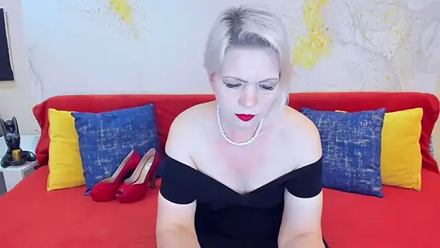 Snapshot of BeautyName chatting on 11-22-25, 07:57 BeautyName online show from 11-22-25, 07:57